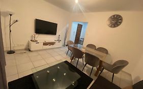 Grand Appartement Lumineux 75M2